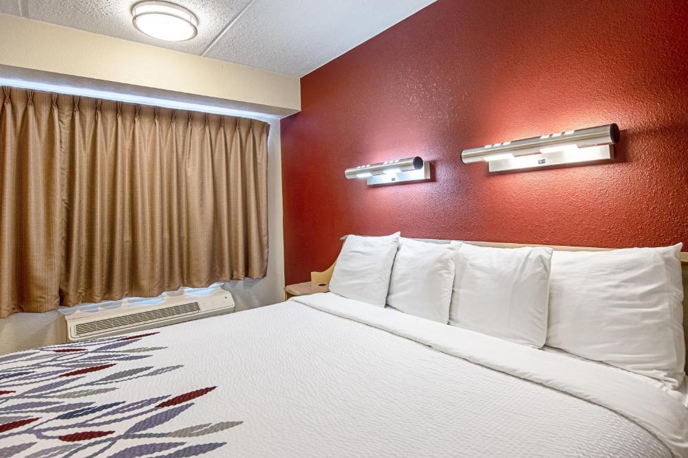 Superior King Room Smoke Free interior